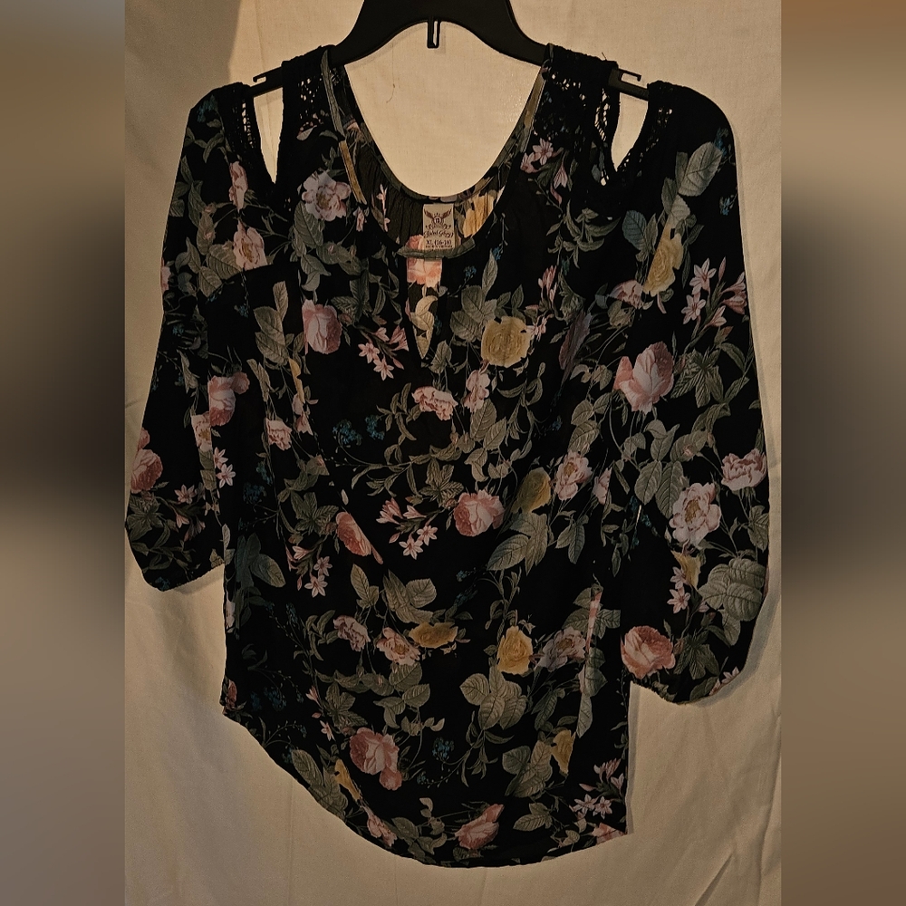 Floral Black Blouse
